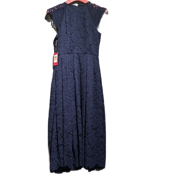 VINCE CAMUTO | Lace Cocktail Dress - Navy - Size 2 | NWT - Picture 3 of 5